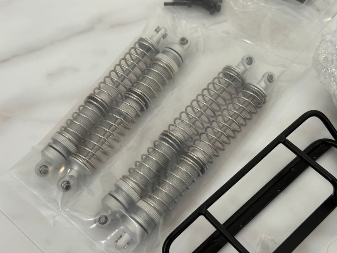 axial wraith レイス スーパーチャージャー付き+ 新品カスタムパーツ