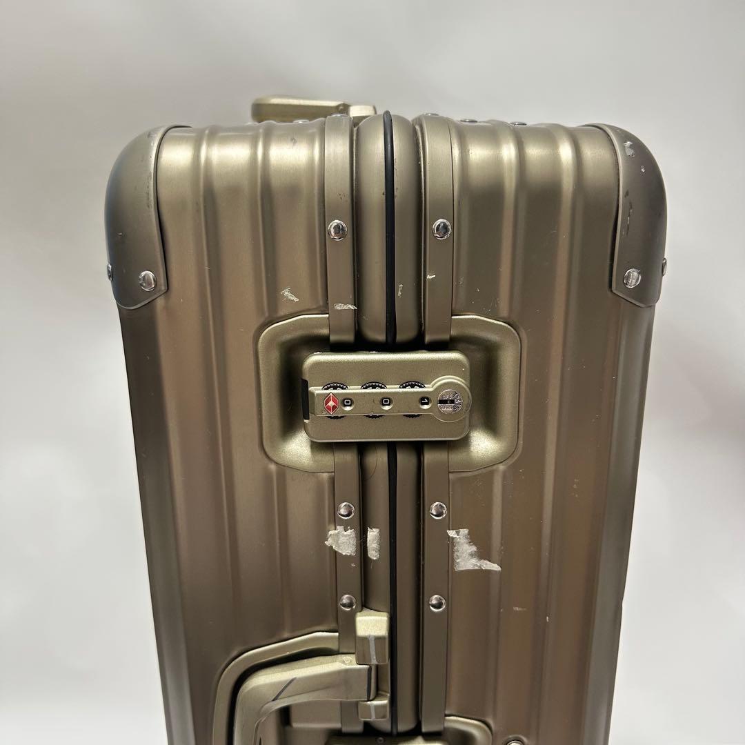 リモワ スーツケース トパーズ チタニウム 63リットル程度 4輪