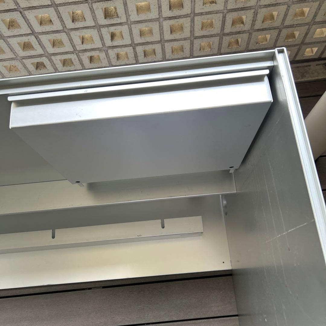 カッシーナ　イクシー　エアーフレーム