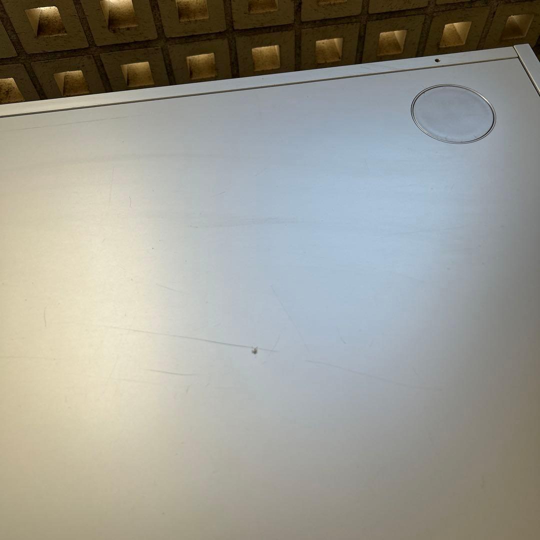 カッシーナ　イクシー　エアーフレーム