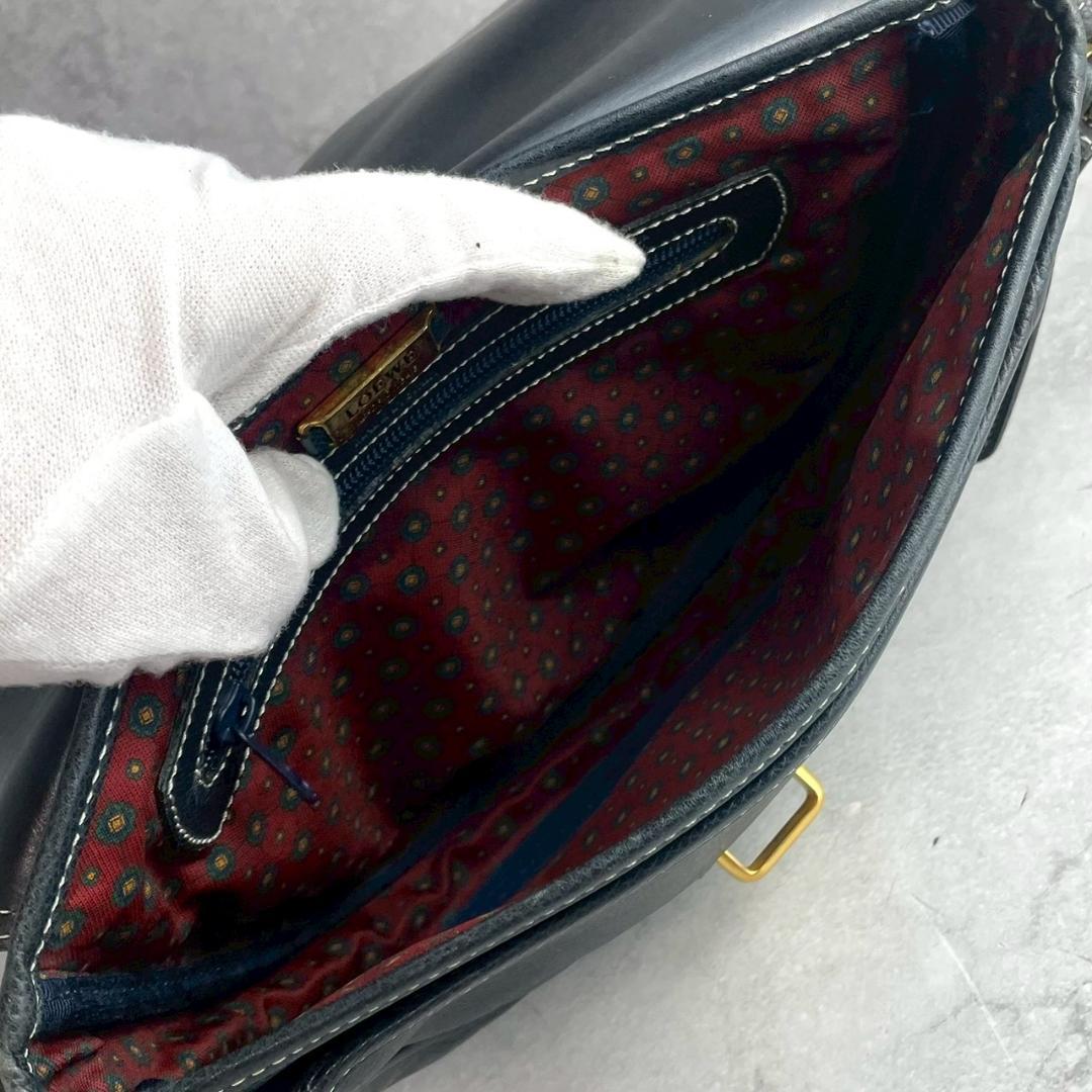 Y*a様 極希少✨ロエベ ショルダーバッグ アナグラム ロゴ型押し レザー 黒