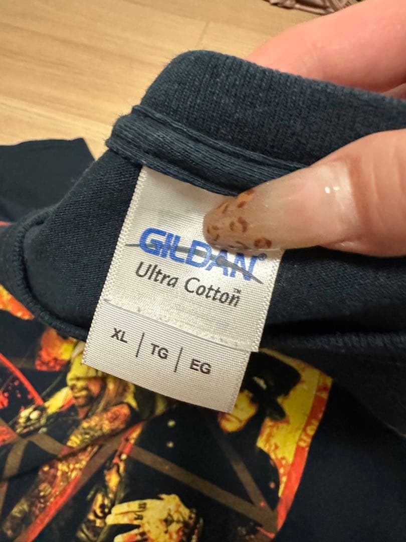 モトリー・クルーの2015年ファイナルツアーTシャツ2枚とパーカーのセット