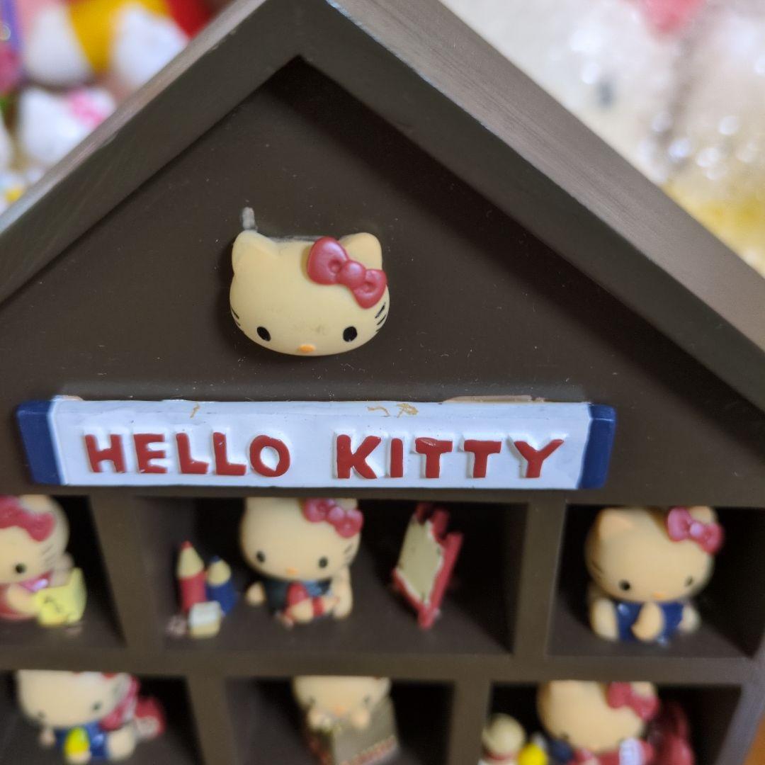ハローキティ⑥ 家型.木製ディスプレイ
