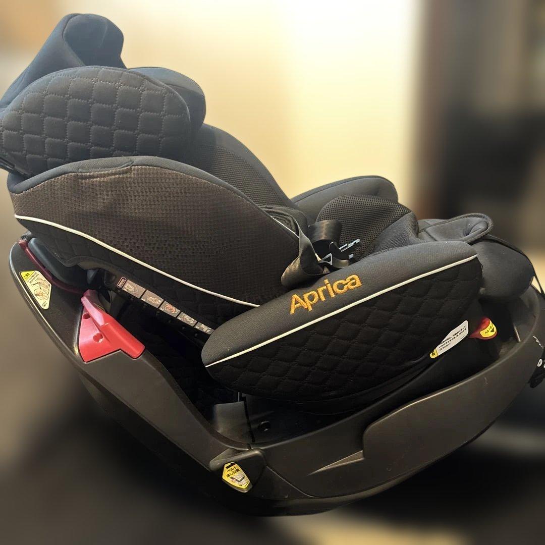 Aprica チャイルドシート フラディア グロウ 【備品なし・3点式】