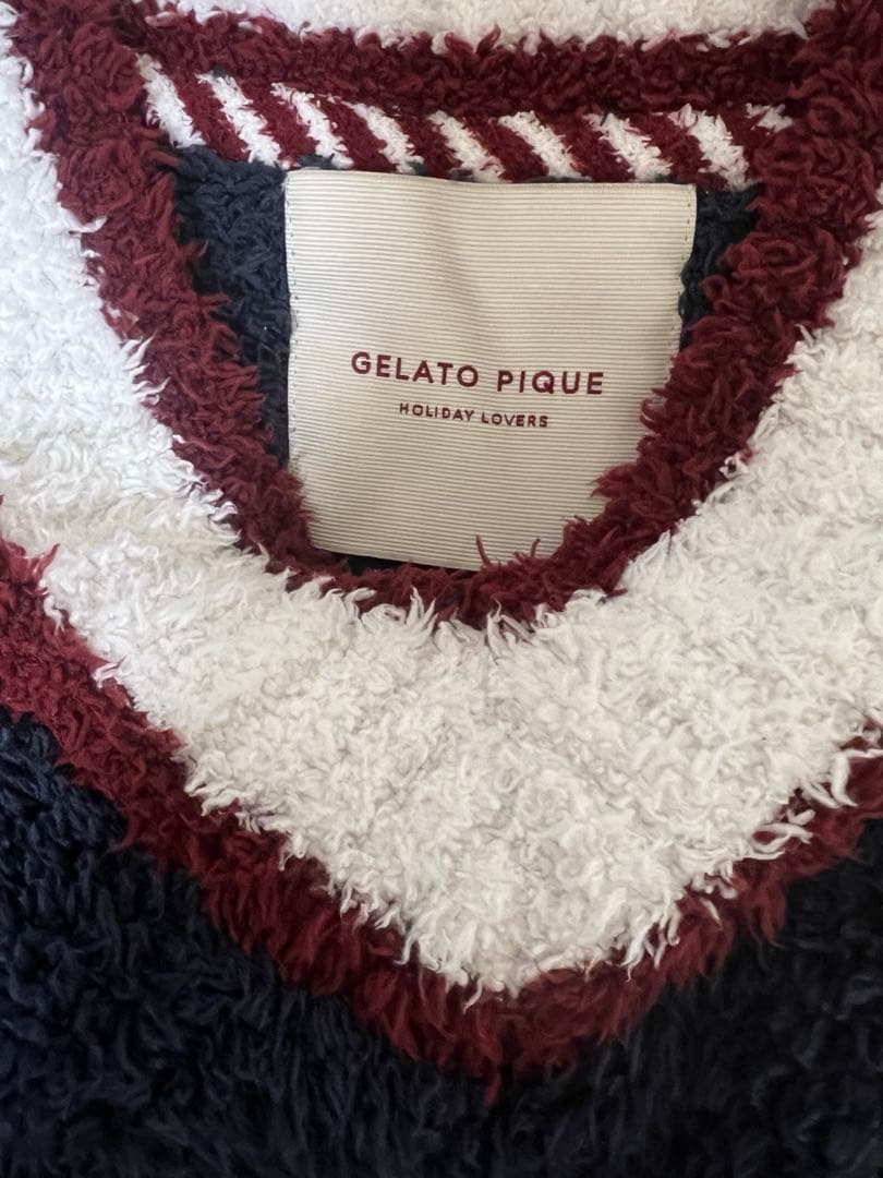 ジェラートピケ テディベア刺繍ネイビーVネック