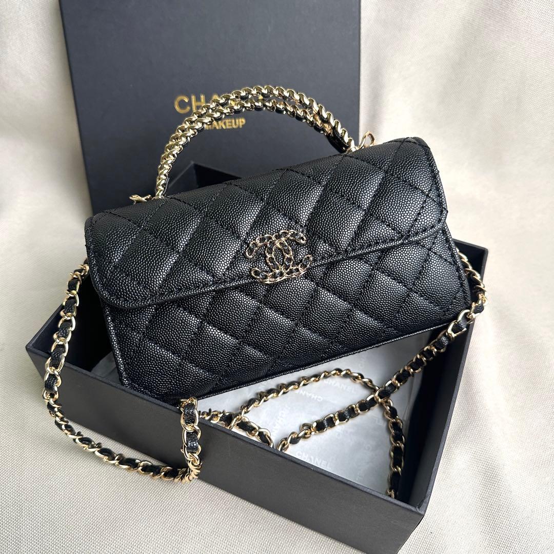 VIP限定 ノベルティ　ショルダーバッグ　ゴールドチェーン　ブラック