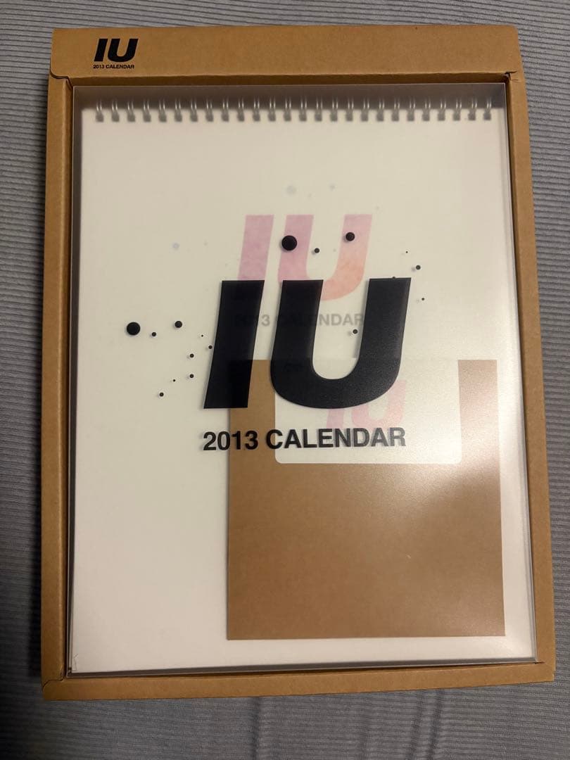 IUカレンダー セット2013 ⭐︎シーズングリーティングIU⭐︎아이유