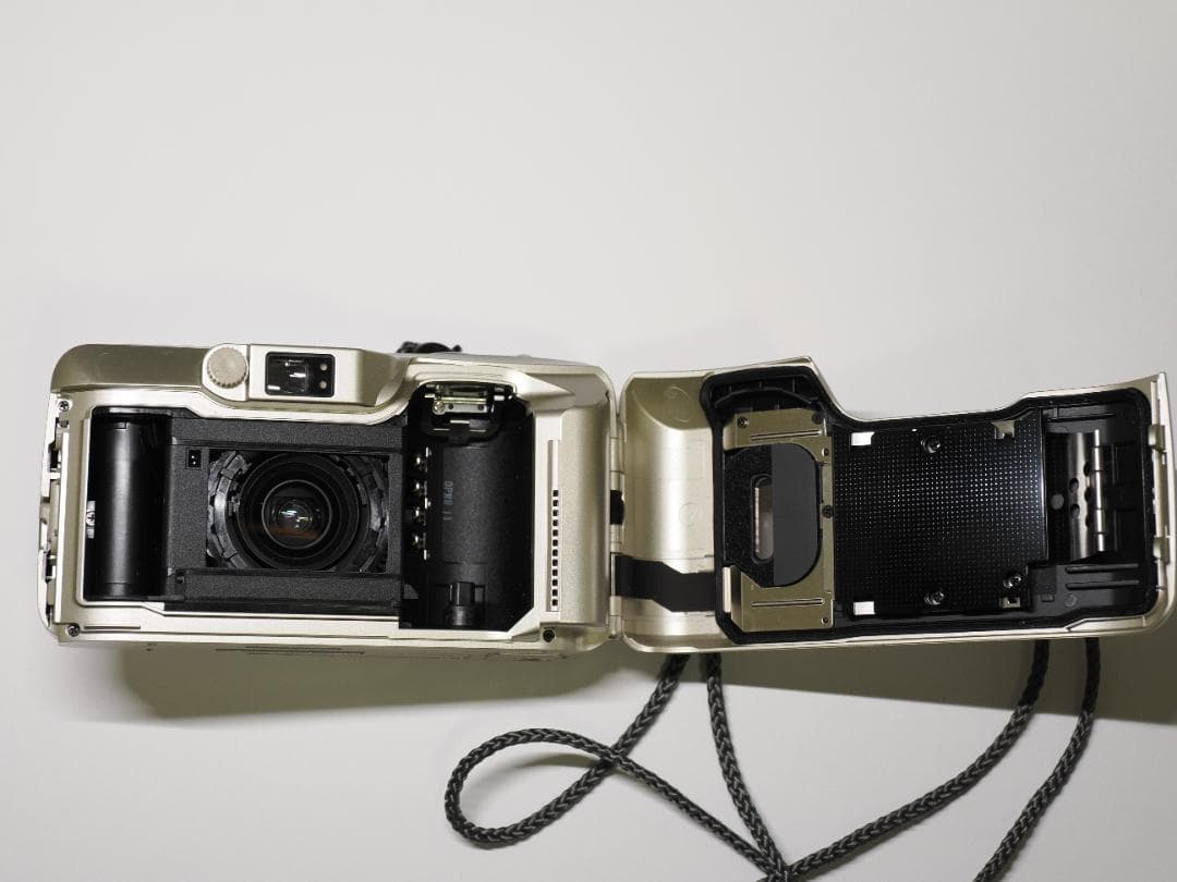 J*n様 R*9様 OLYMPUS μ-III 150 コンパクトフィルムカメラ