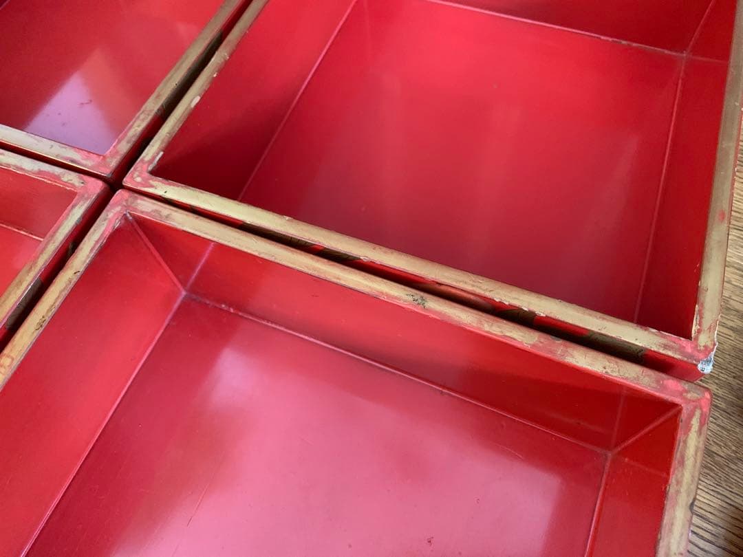 重箱　四段　共箱付
