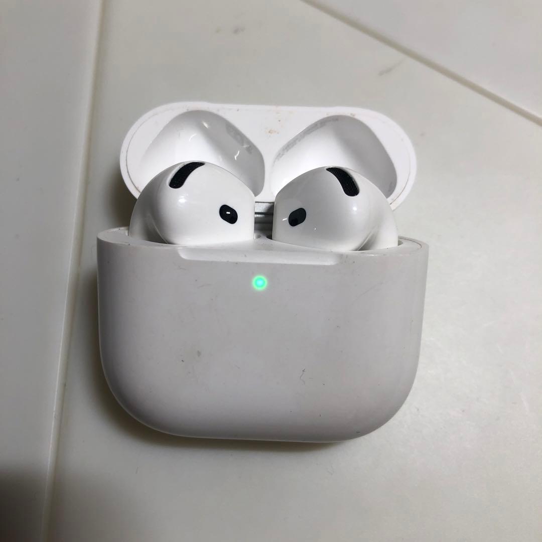 Apple AirPods 第4世代　ノイズキャンセリング付きなし