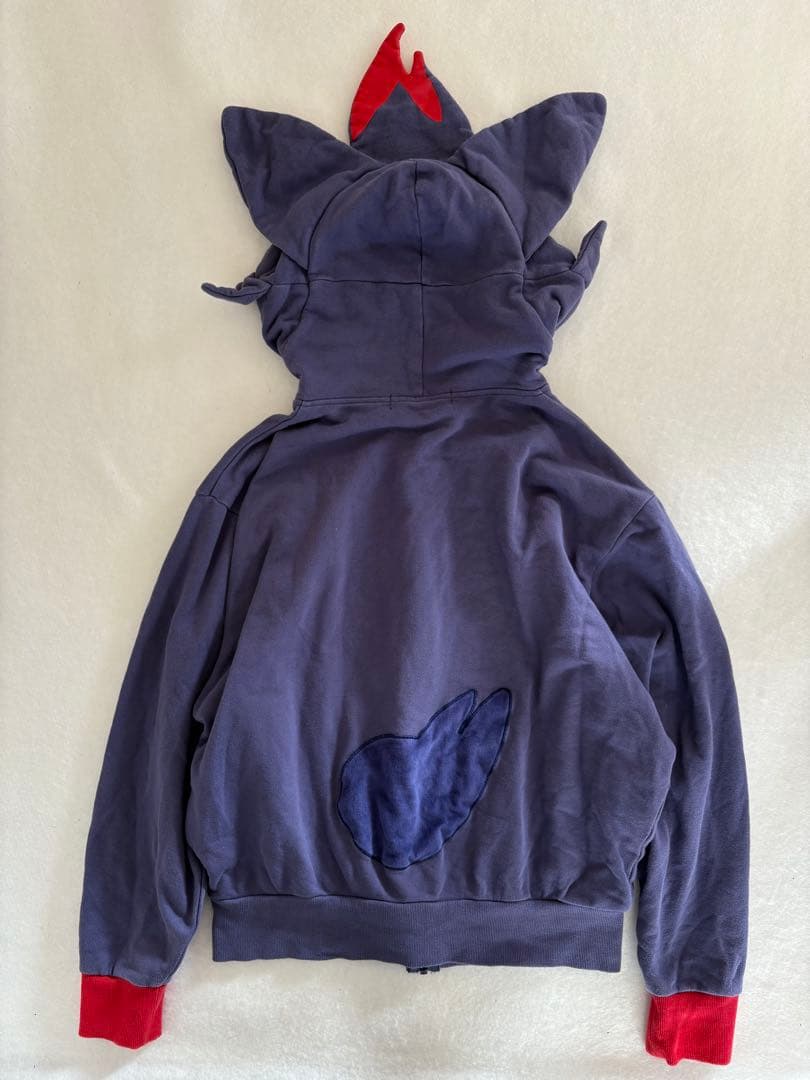 ポケモン　ポケモンセンター　ゾロア　パーカー　FREEサイズ