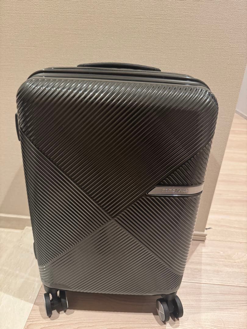 サムソナイト キャリーケース ヴォラントスピナー55