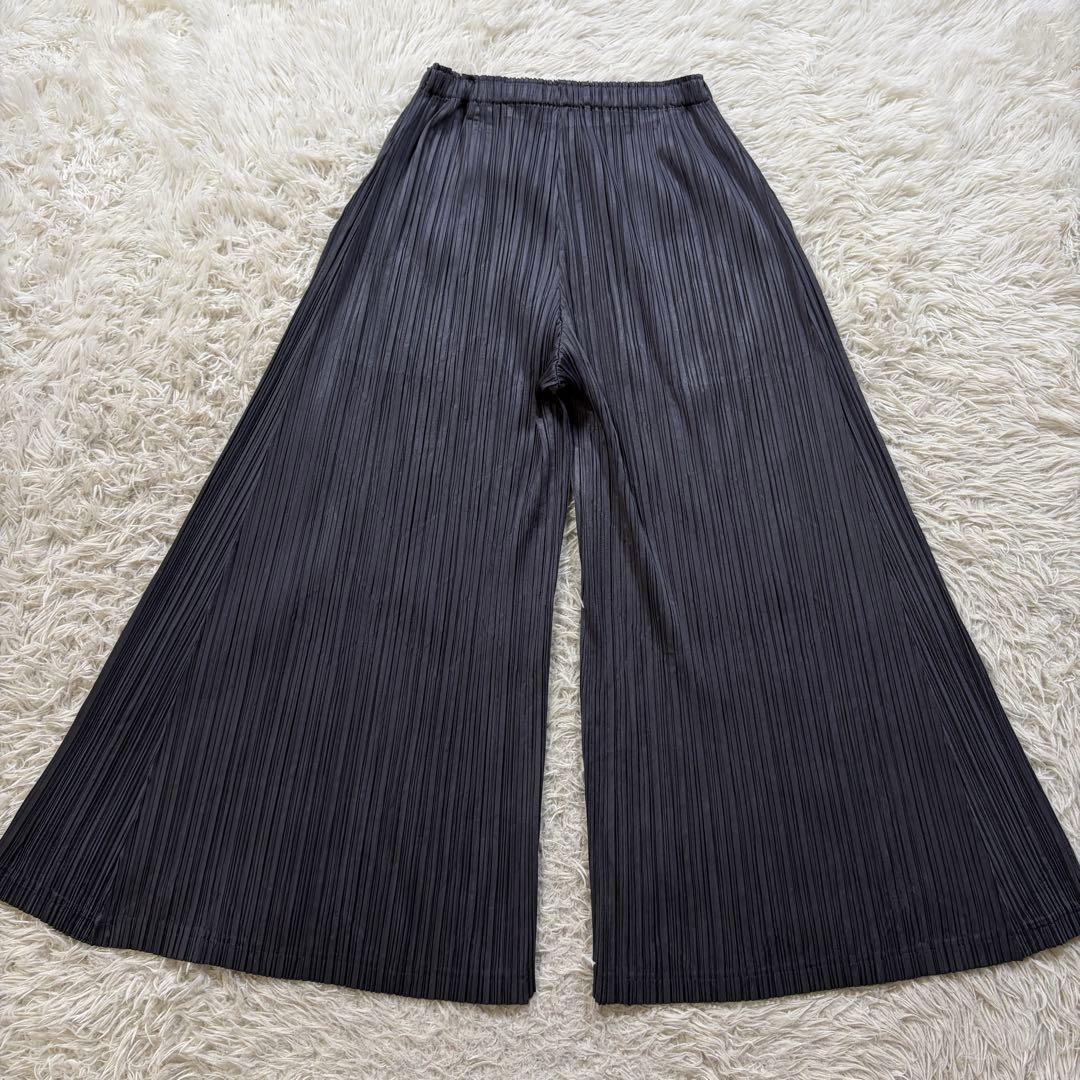 美品■プリーツプリーズ　ワイドパンツ　ガウチョ　総柄　グレー　サイズ3