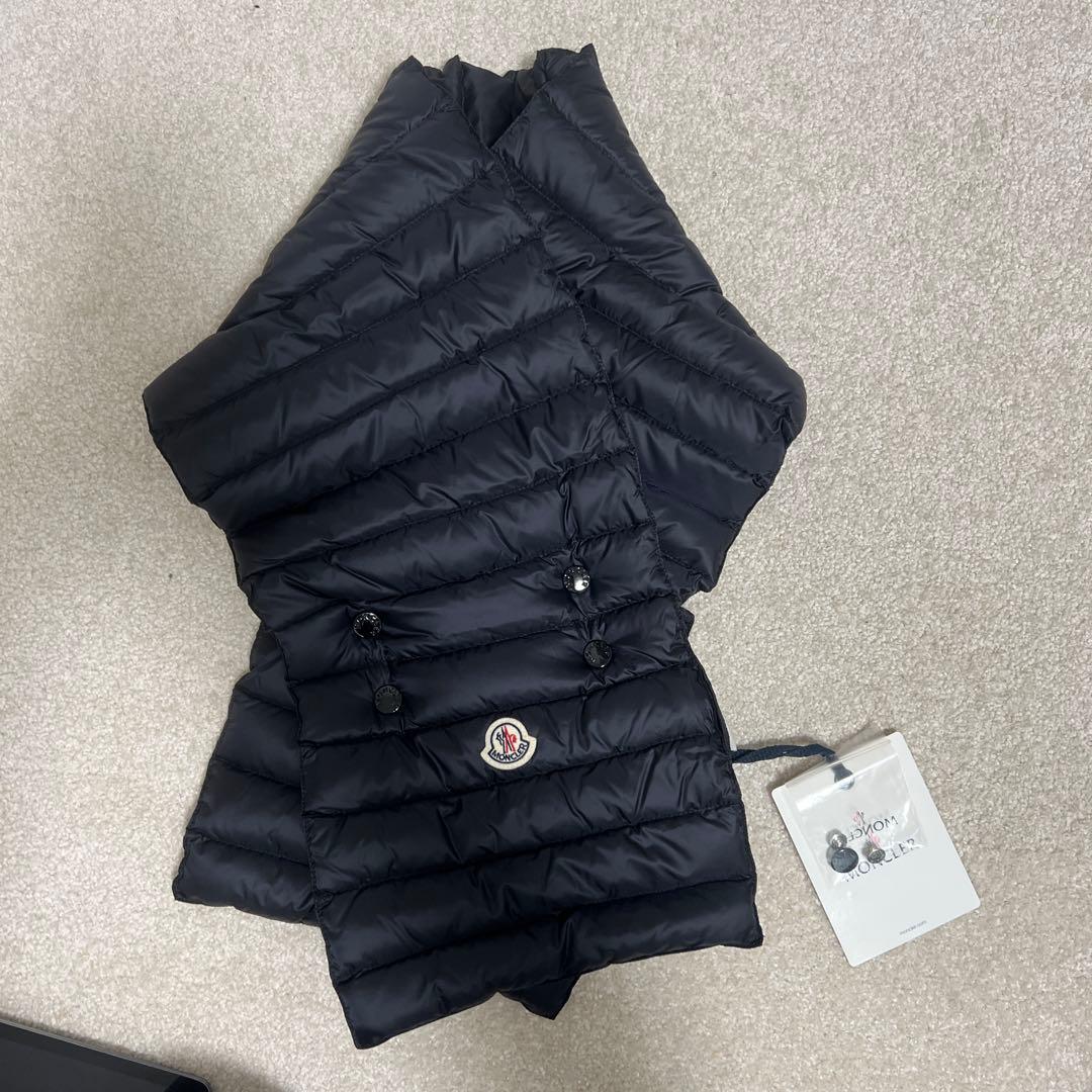 MONCLER モンクレール　ダウン　マフラー　男女兼用