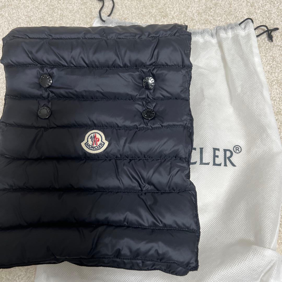 MONCLER モンクレール　ダウン　マフラー　男女兼用