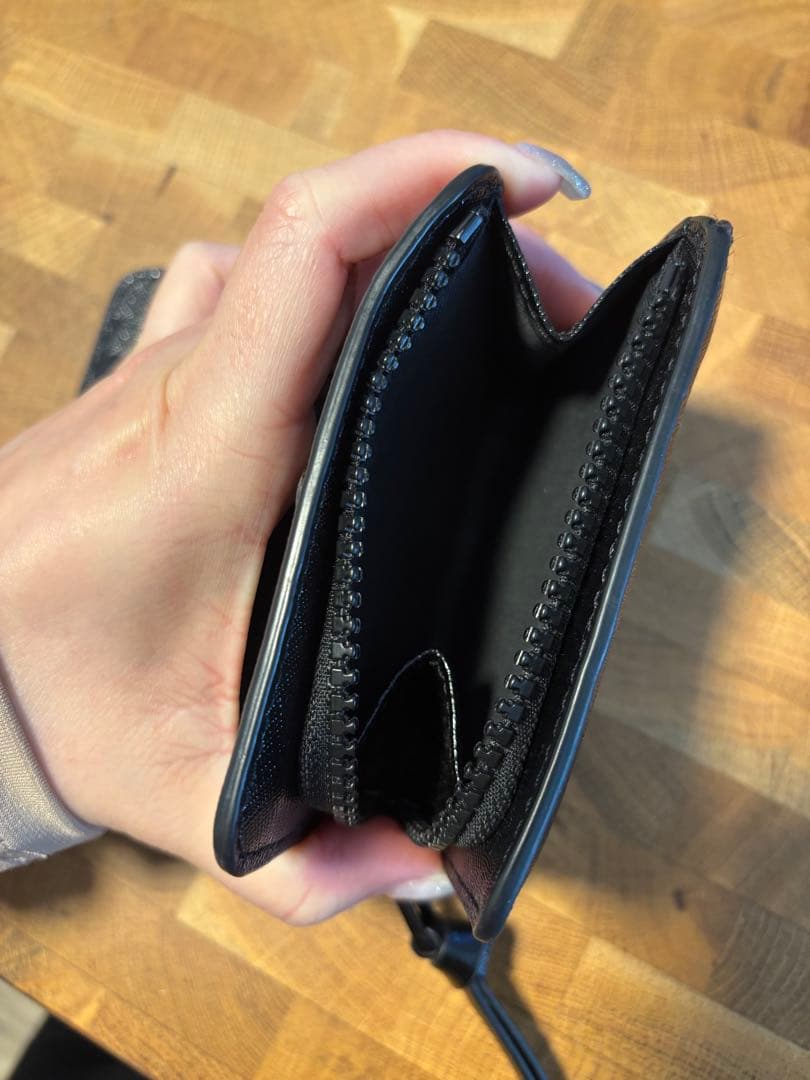 MARC JACOBS（マークジェイコブス）二つ折り財布