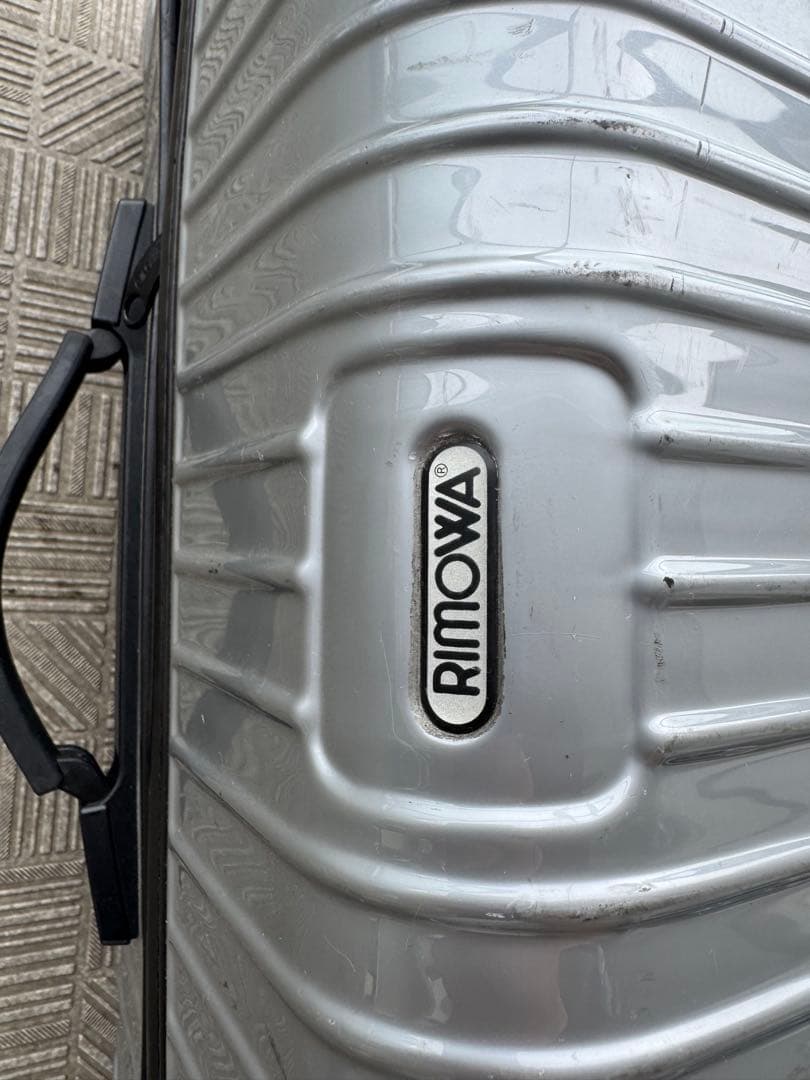 RIMOWA シルバー 大型104L
