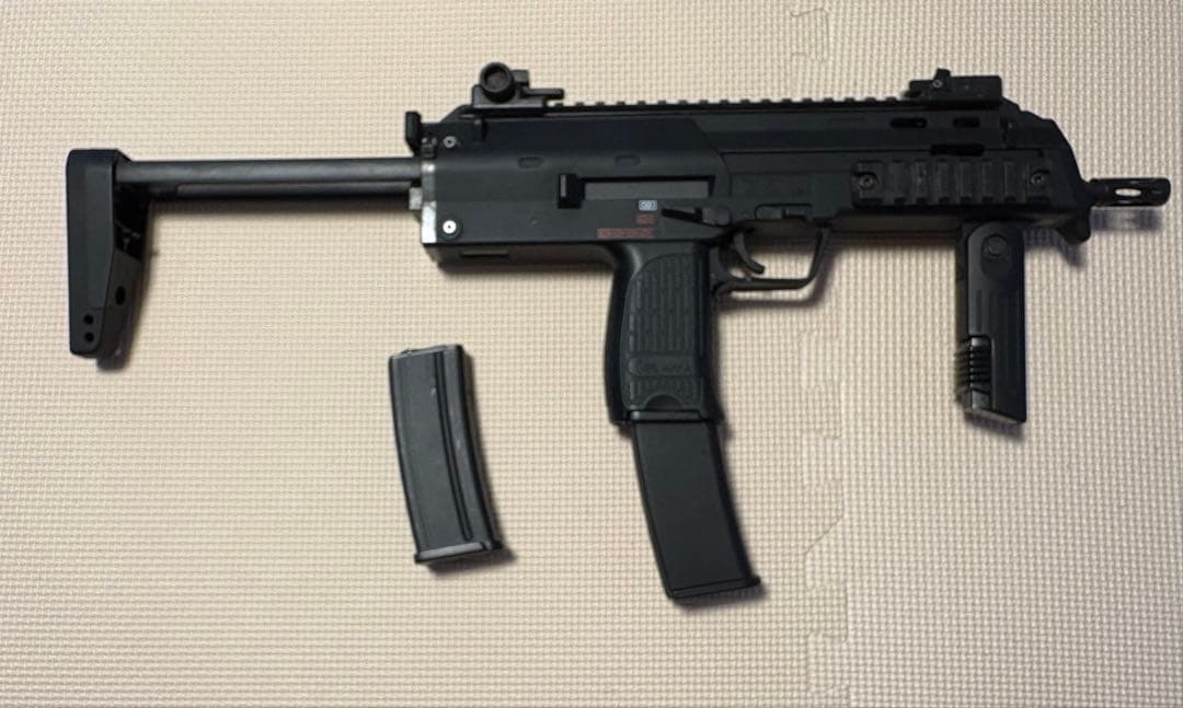 東京マルイ MP7A1 電動ガン リポバッテリー仕様　マガジン多数付き