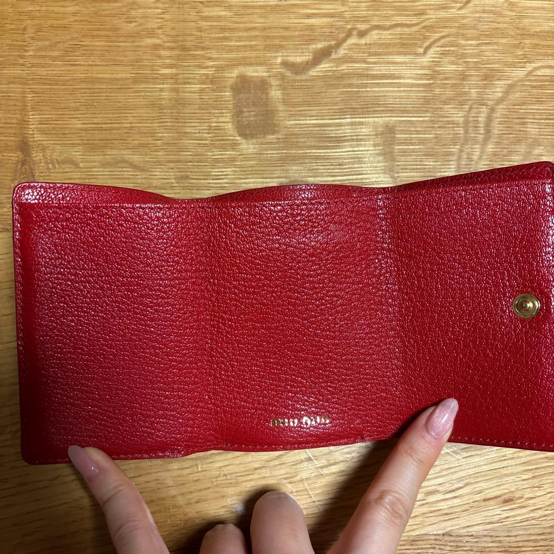 miu miu グレー ハート三つ折り財布