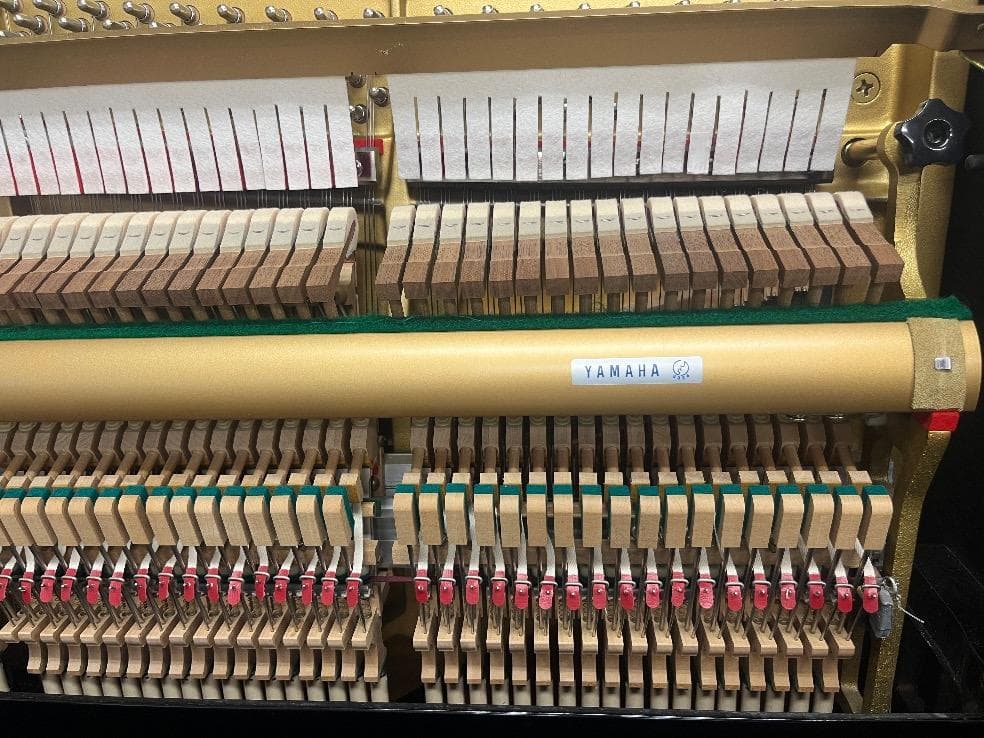 ★80732【アップライトピアノ】YAMAHA　UX30A