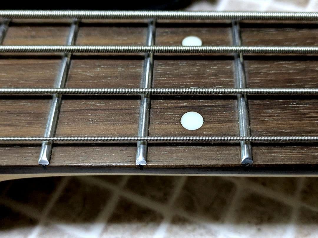 BUSKERS バスカーズ ベース エレキベース サンバースト ジャズベース