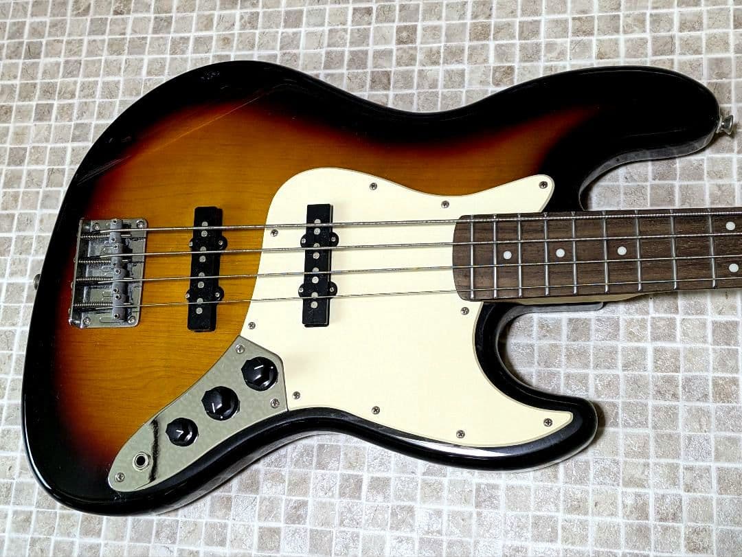 BUSKERS バスカーズ ベース エレキベース サンバースト ジャズベース