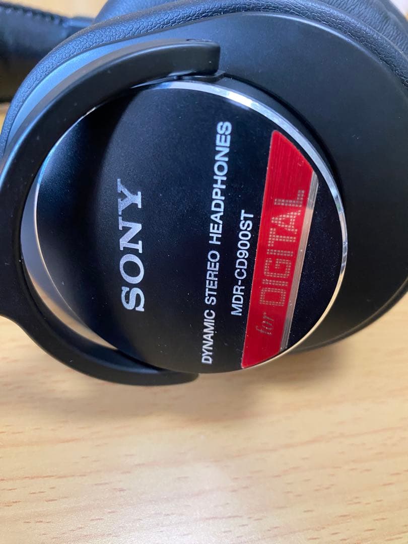 SONY モニターヘッドホン　MDR-CD900ST