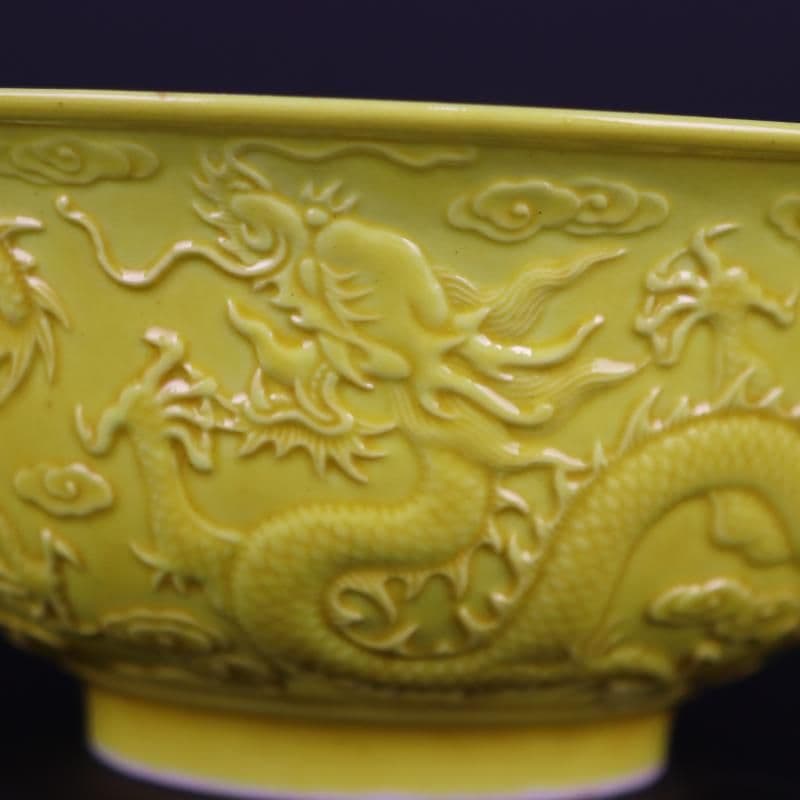 清乾隆帝黄釉浮彫り竜紋碗 景徳鎮 陶磁器 装飾品 工芸品 美術品 置物