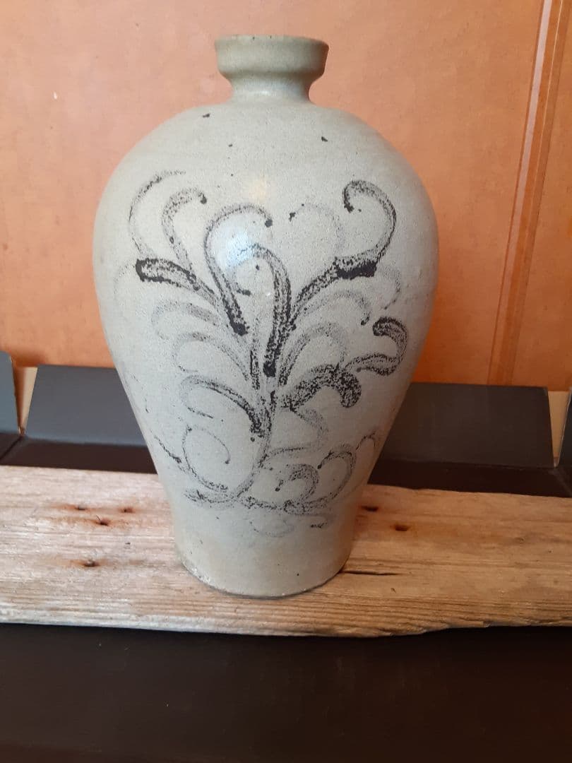 古い高麗鉄絵梅瓶　高麗　李朝　壷　花入れ　花瓶