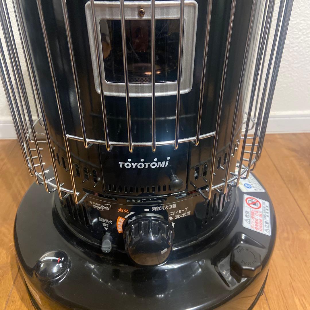 24年製‼︎ 五徳付きトヨトミ ストーブ 黒　KS-67H※12/14までの出品
