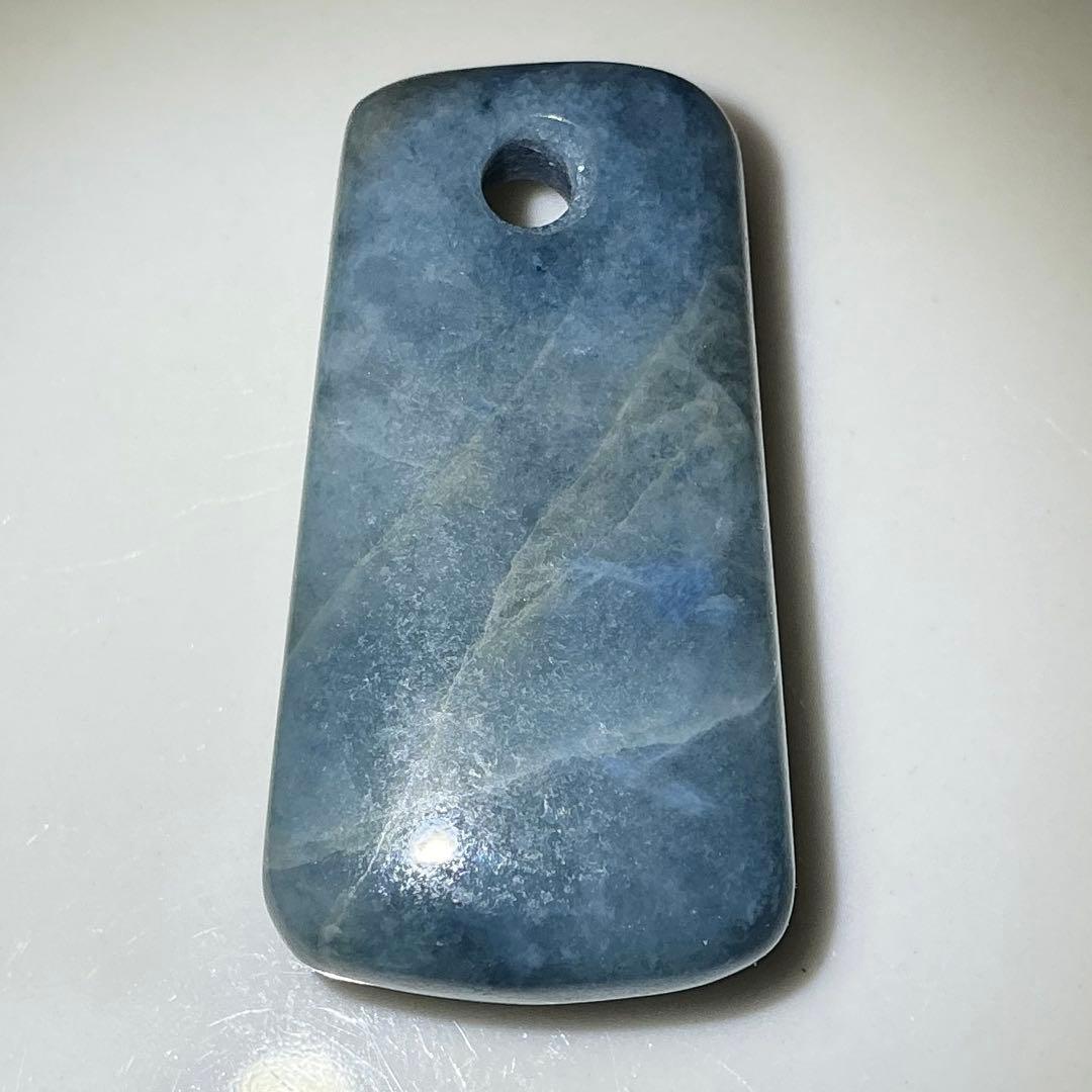 コン沢翡翠　銅鐸型ネックレストップ　濃スリムタイプ