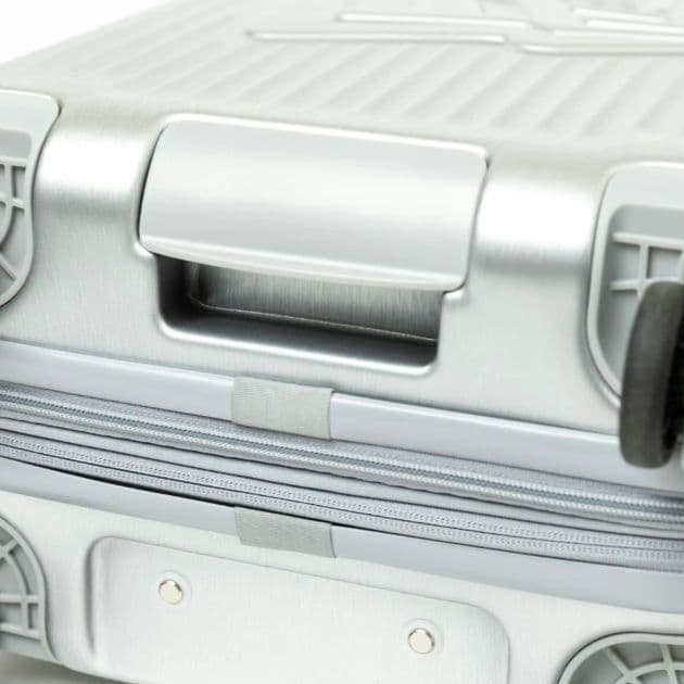 新品　NEWERA　33-38L キャリーケース SMALL シルバー
