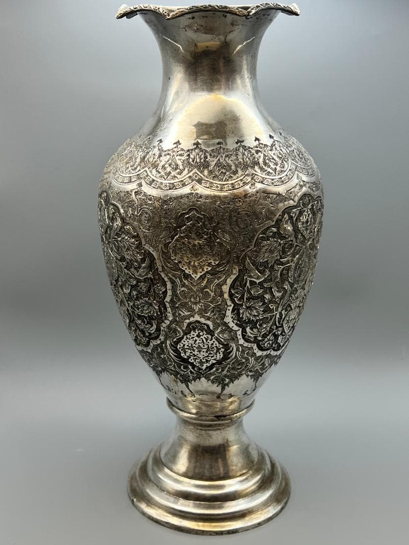 銀製　ライオンマーク　三越　銀花瓶　花入れ　手彫　銀細工　重量約820g