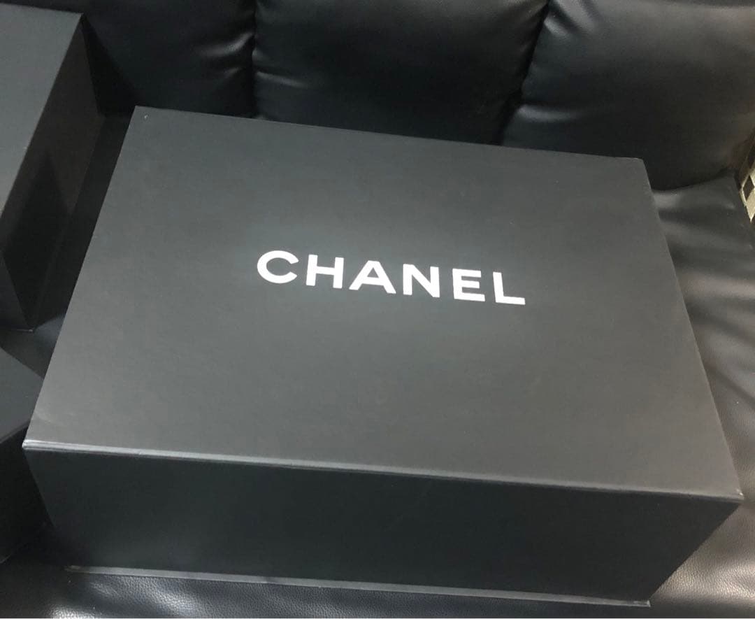 シャネル　バッグ箱　マグネット式箱　保存袋