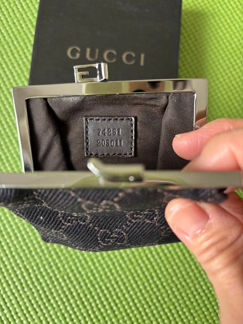 GUCCI ブラック ケース