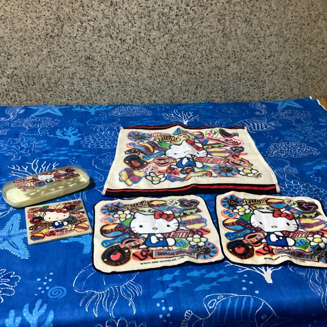 3428ハローキティマークホワイト　ハンカチ &タオルセット