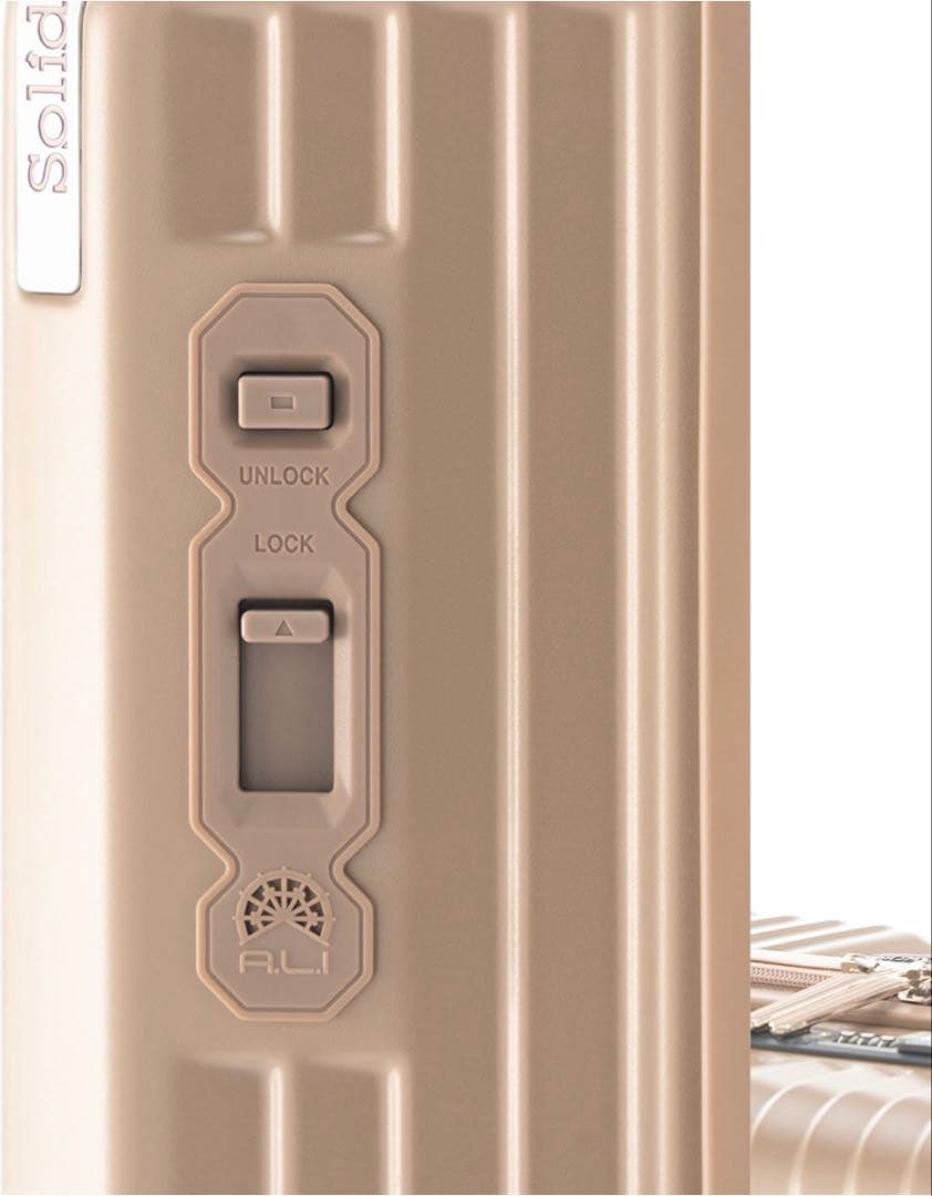 超美品 アジアラゲージ SolidKnight キャリーケース 日本製10年保証