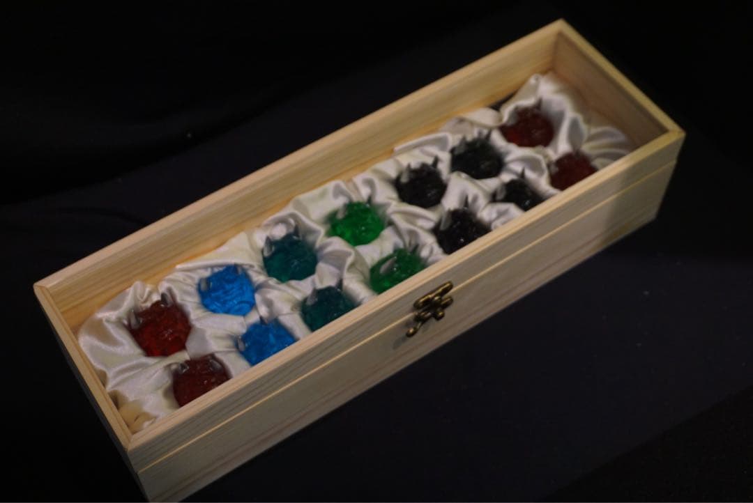 1点　仮面ライダー響鬼　鬼石セット　コレクション　プロップ改造品