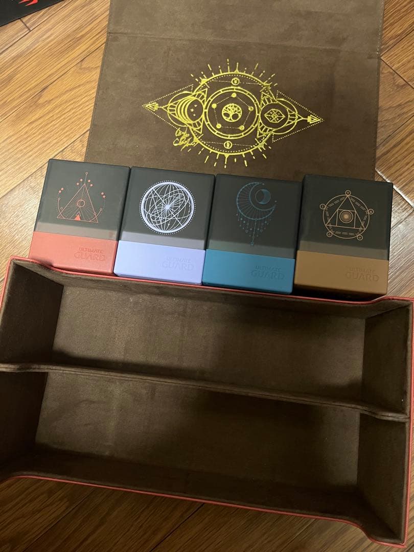 ultimate guard Arkhive 800+　Boulderx４個