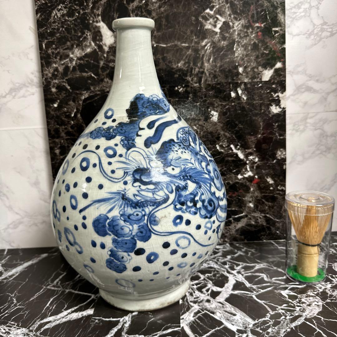 李朝、雲竜図　特大徳利。特製木箱。