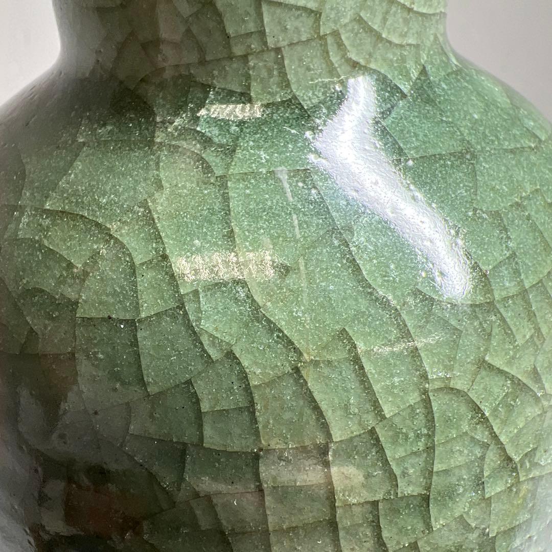 中国明時代　七官青磁花瓶　高さ29.5㎝ 東Y7-0605①