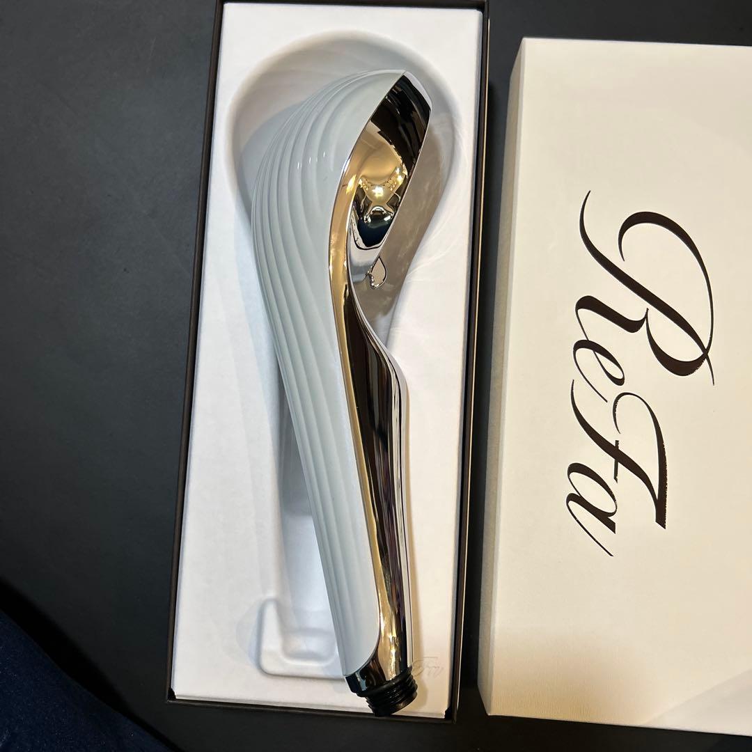 【新品未使用】ReFaリファファインバブルUシャワーヘッド♡ホワイト