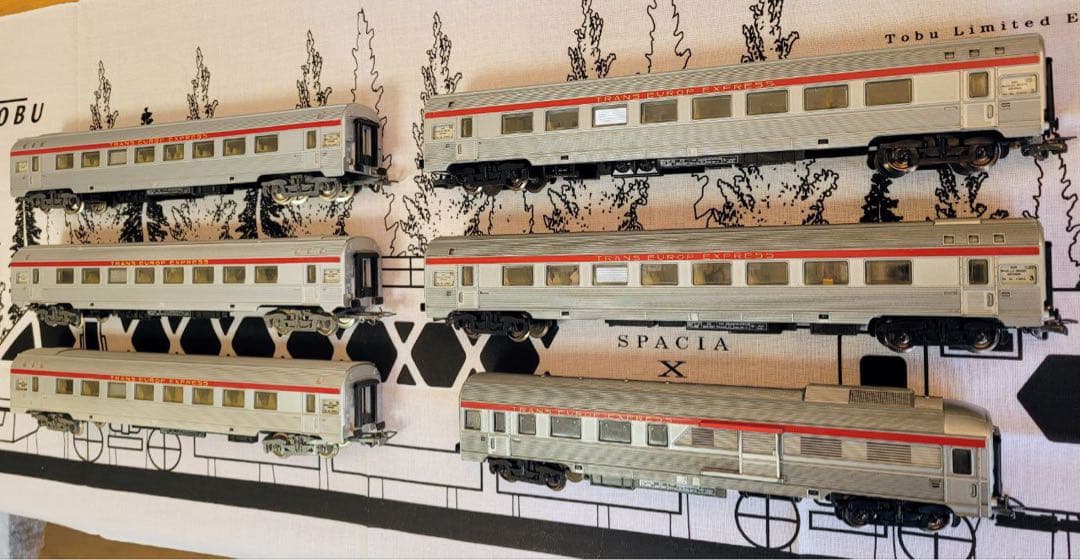 HOゲージ　TEE（トランス・ヨーロッパ・エクスプレス）車両6両セットJOUEF