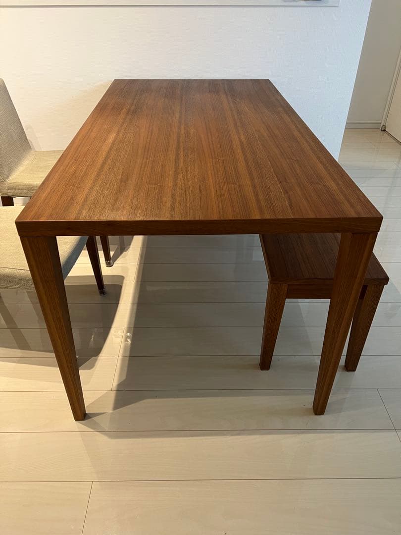 ACTUS アクタス　FB テーブル　テーパー脚