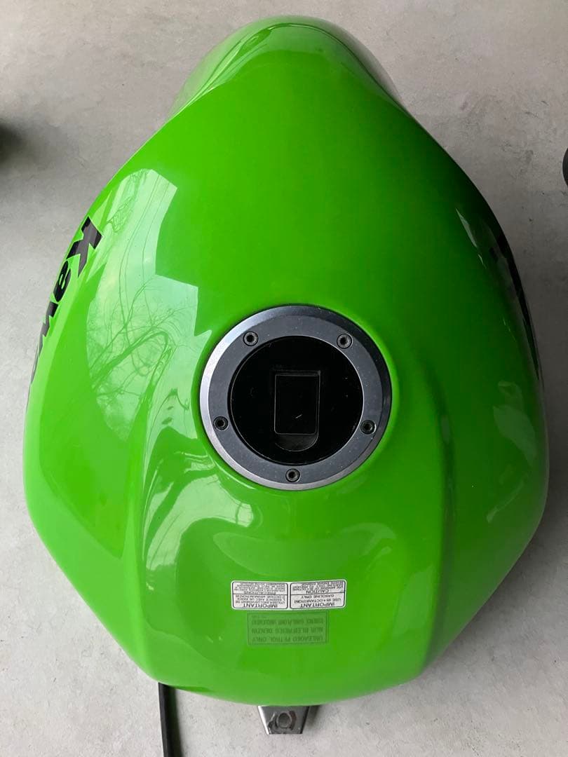 Kawasaki ZX6R 2003 2004 タンク