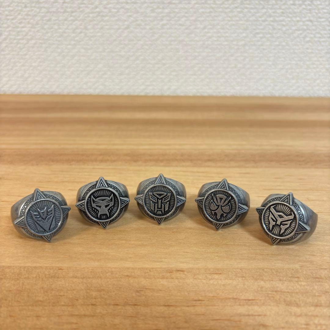 トランスフォーマー フィギュアセット& インシグニアリングセット