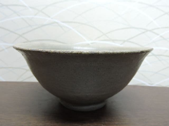 高麗青磁茶碗　M１３１８