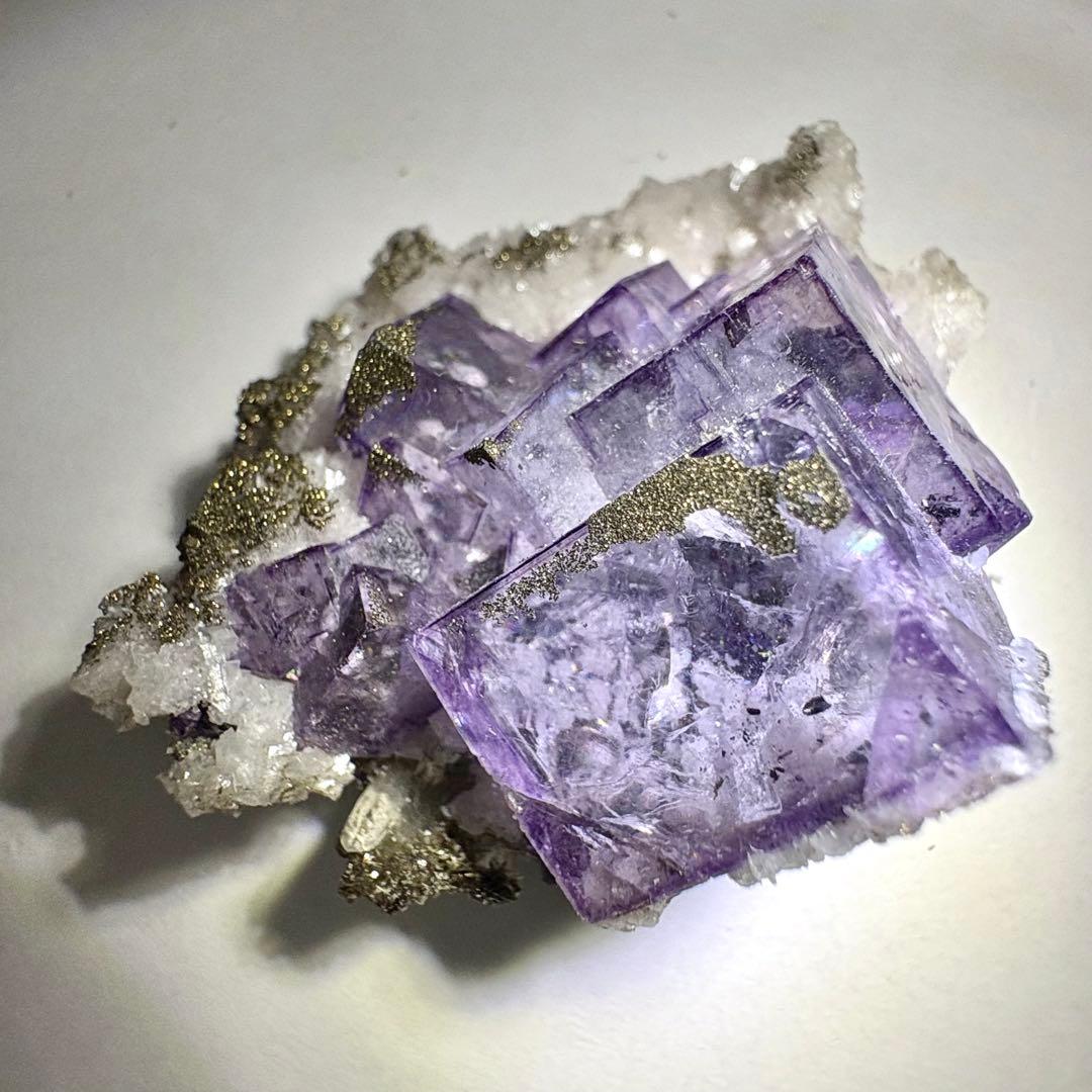 453 中国　ヤオガンシャン産　フローライト&パイライト