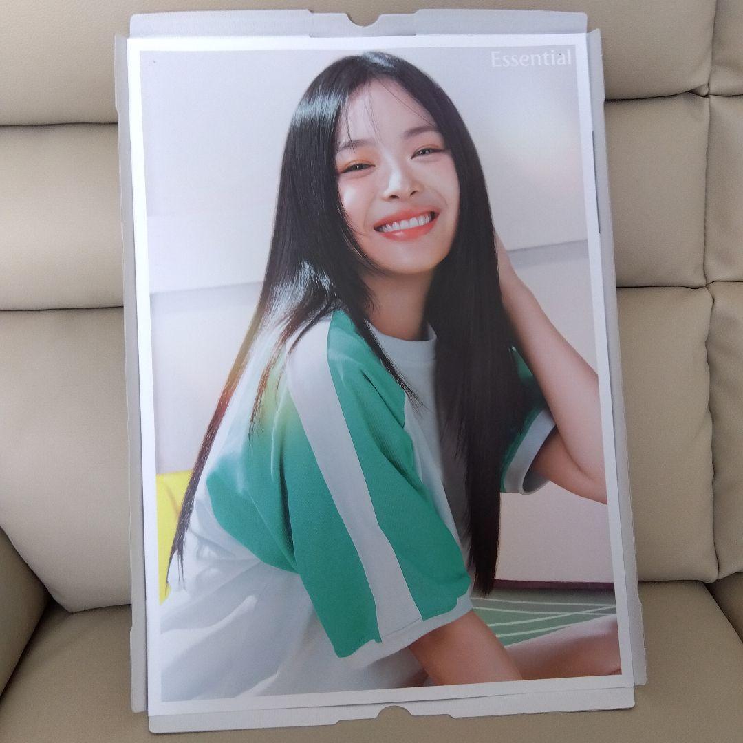 NewJeans　Essential ポスター
