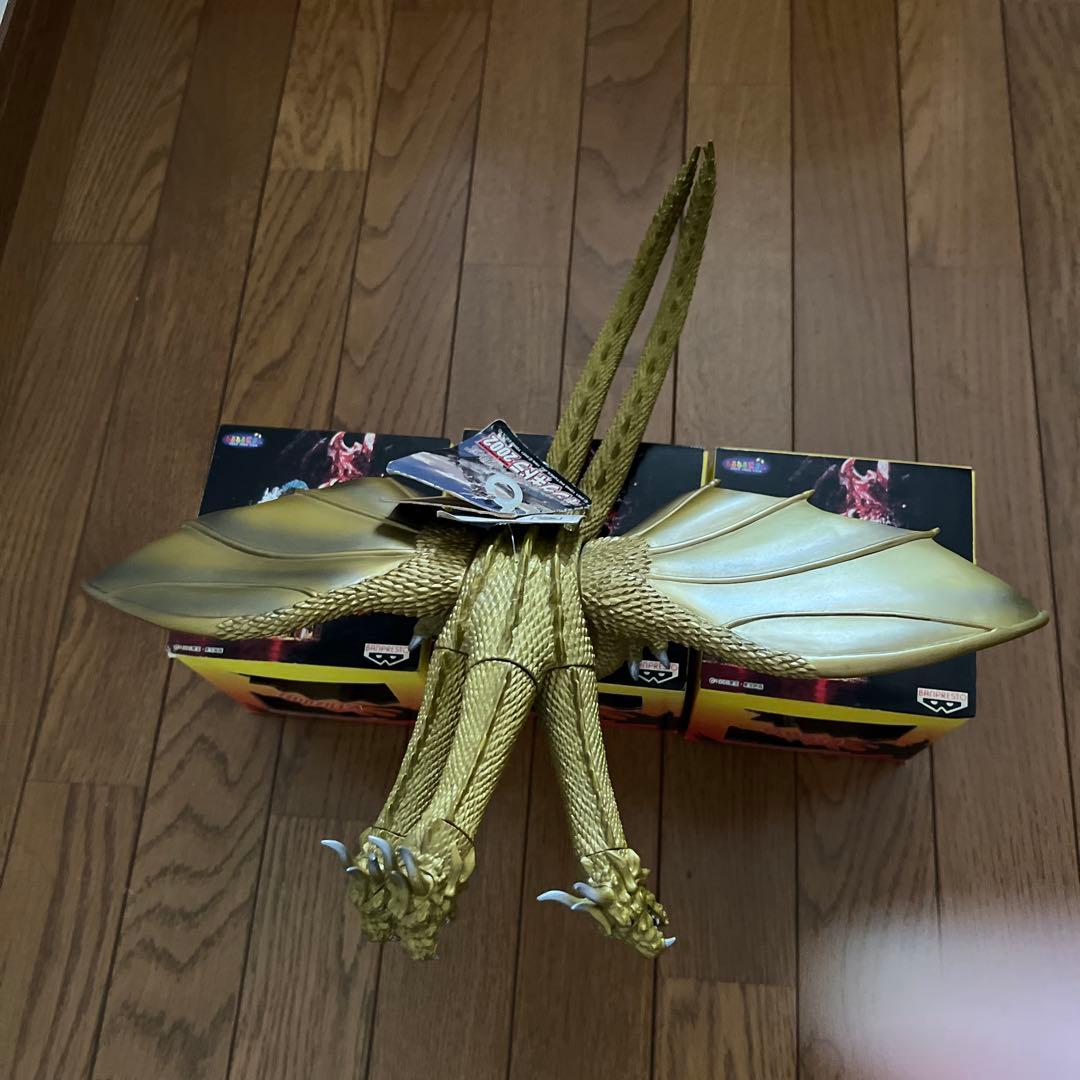 ゴジラ キングギドラ 2002フィギュア&陶器のマグカップ⭐︎4点セット